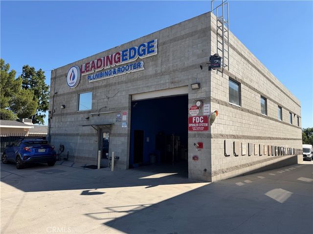 12300 Foothill Boulevard, Sylmar