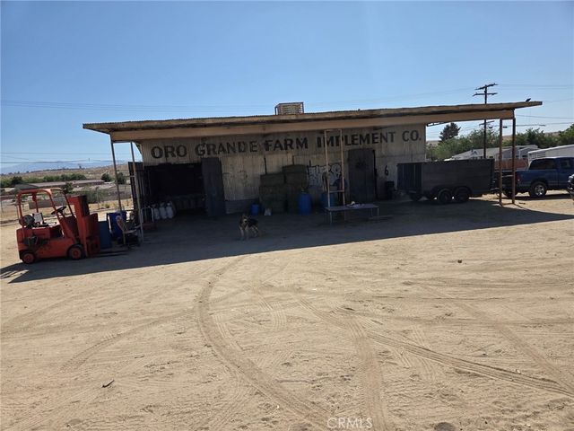 19140 National Trails, Oro Grande