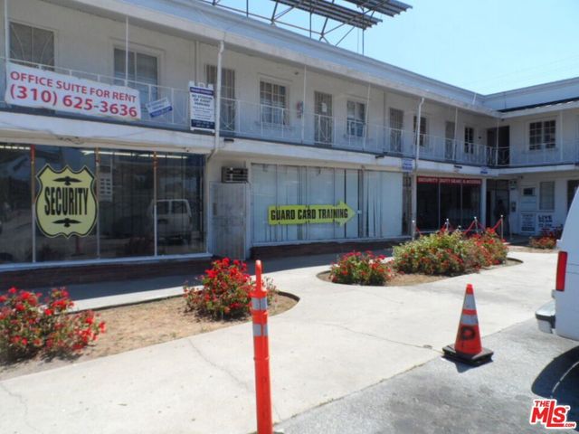 8611 Crenshaw Boulevard # 205, Inglewood