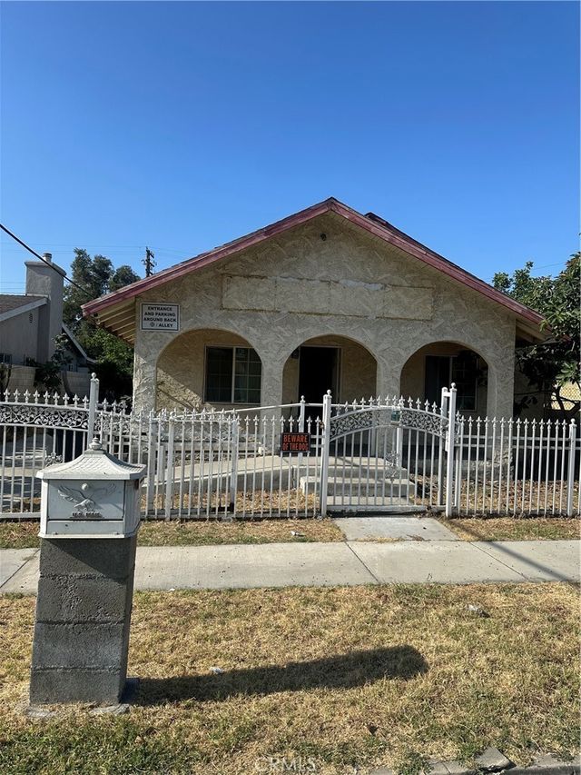 810 E H, Colton