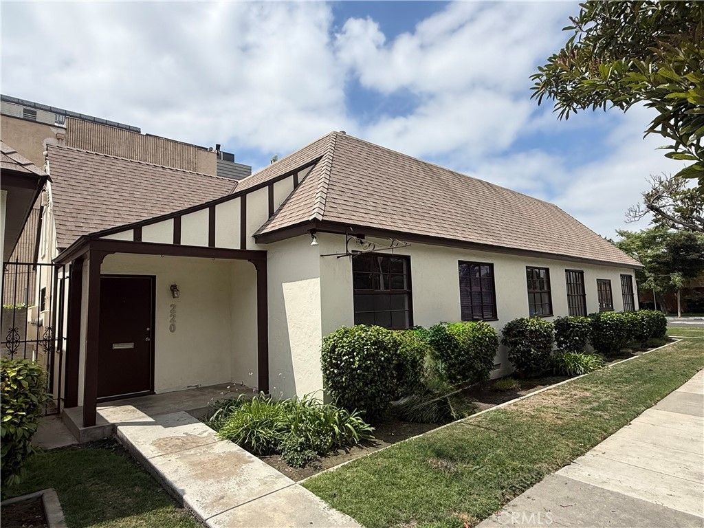 220 W Cypress, Anaheim