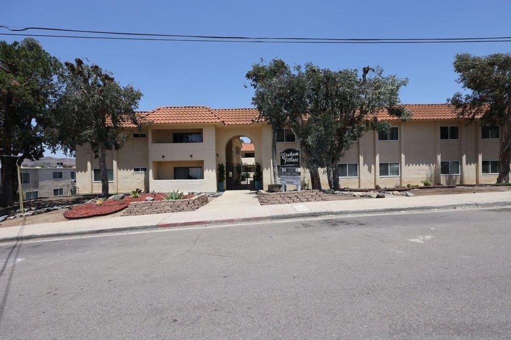 8546 Graham Ter, Santee