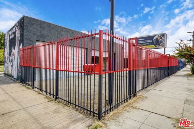 3429 Venice Boulevard, Los Angeles