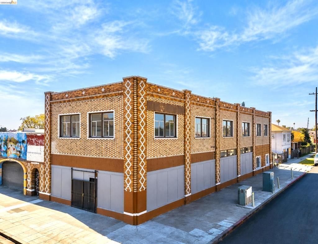 8801 International Blvd, Oakland
