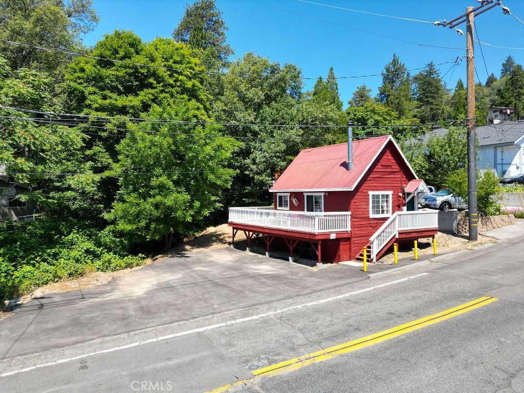568 Forest Shade, Crestline