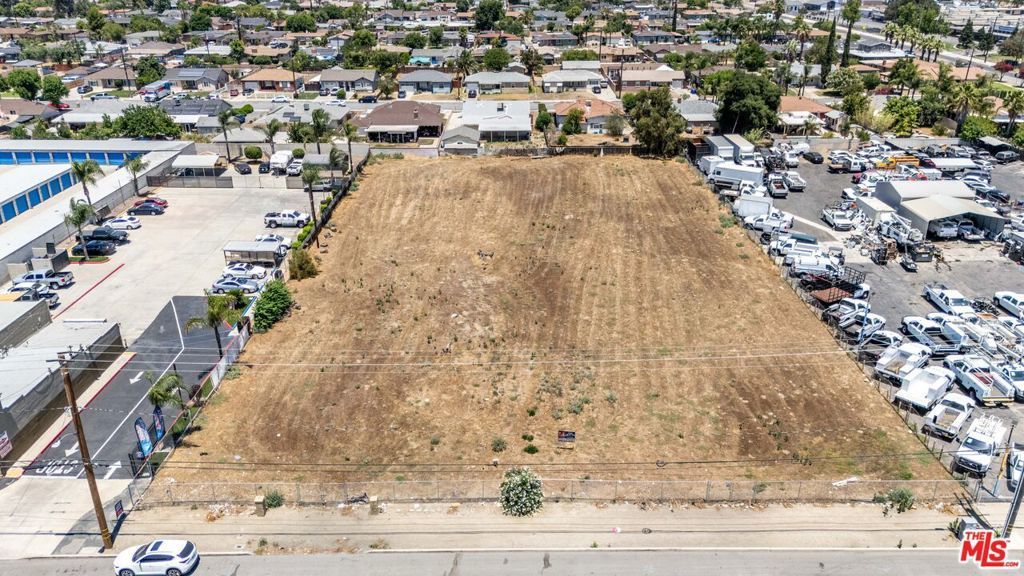 17440 Foothill Boulevard, Fontana