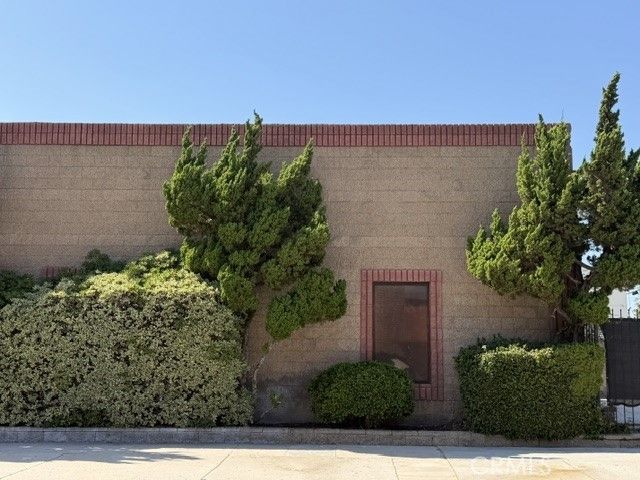 2301 W Empire Avenue, Burbank
