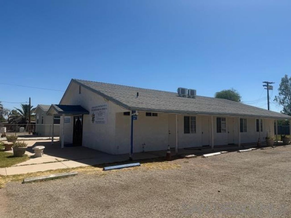 1598 N 8 Th St, El Centro
