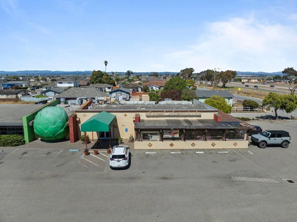 11261 Merritt Street, Castroville