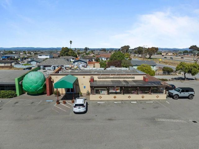 11261 Merritt Street, Castroville