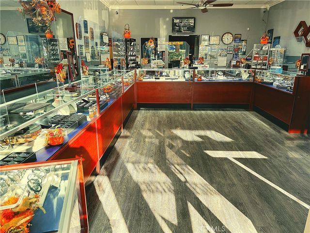 N/A, Grand Terrace