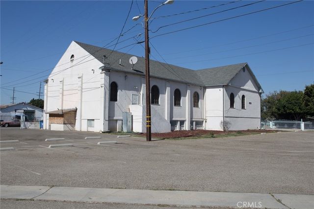 1226 W Compton, Compton