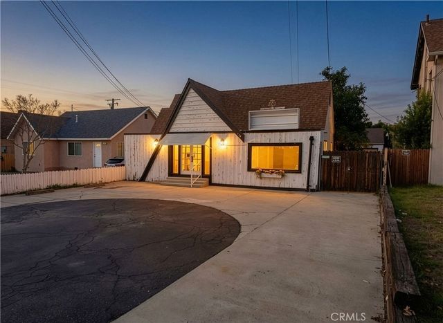 134 S Willow Avenue, Rialto
