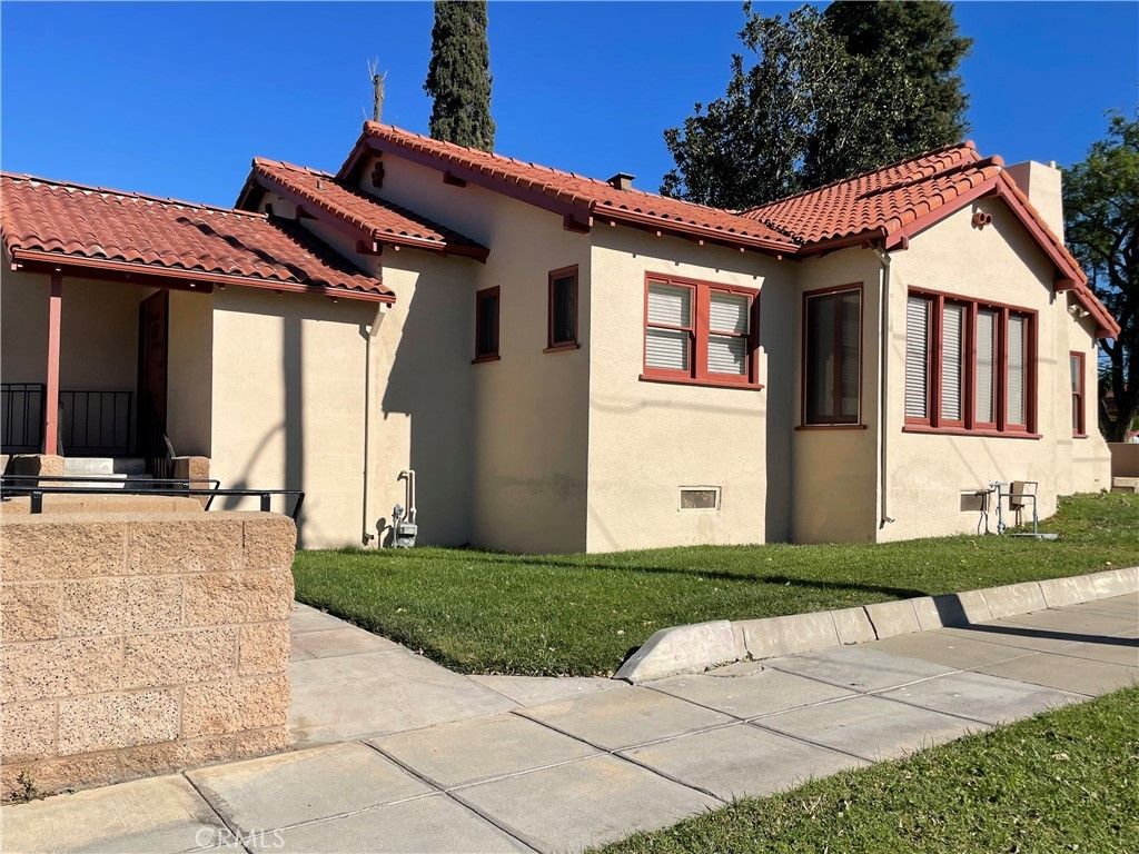 9345 Magnolia Ave, Riverside