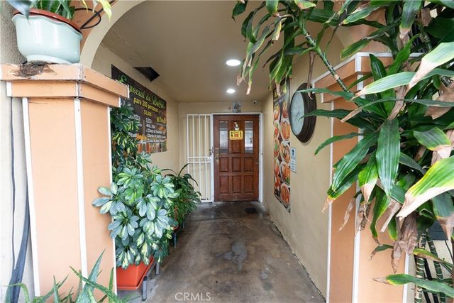 5949 Whittier, Los Angeles