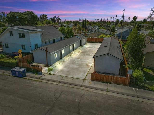 462 Delhi Avenue, Stockton