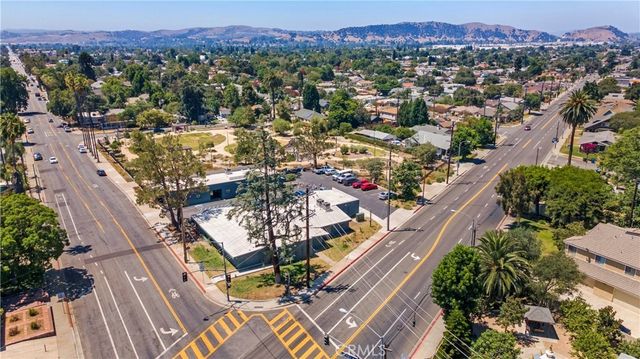 1269 N Park, Pomona