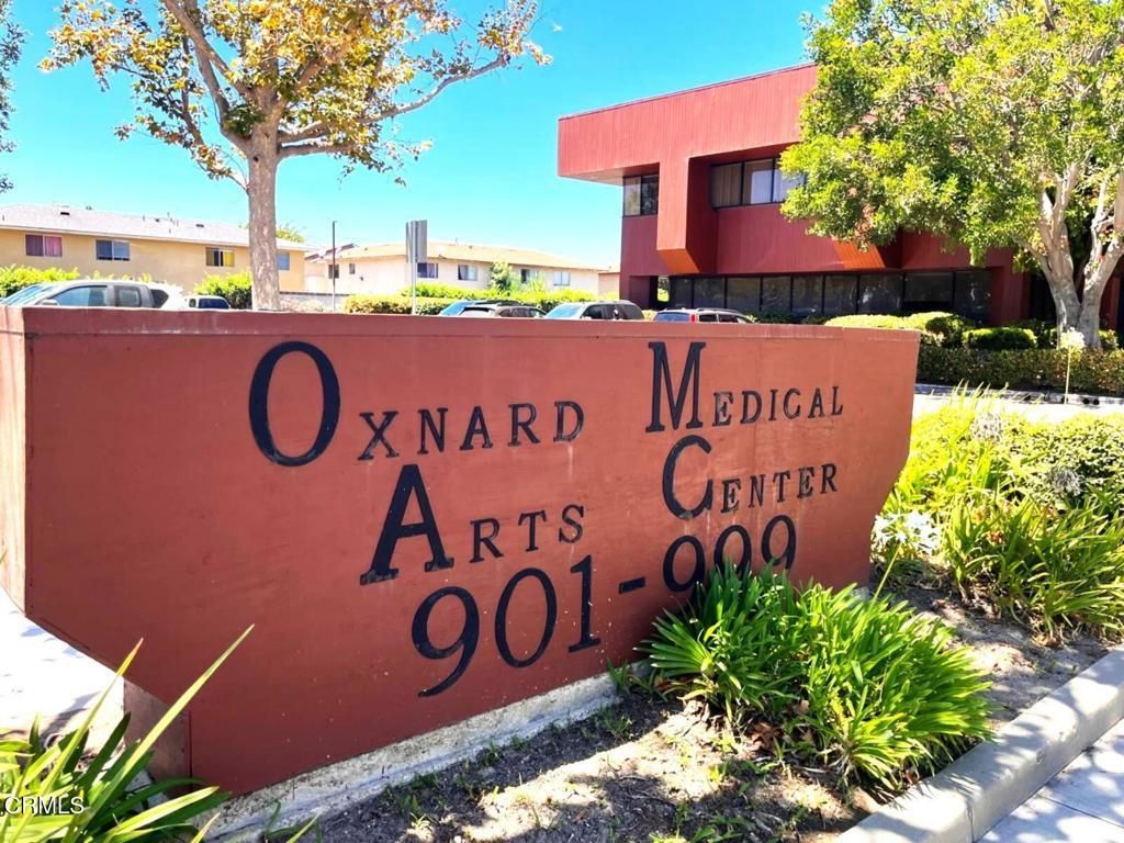 977 W 7th Street W, Oxnard