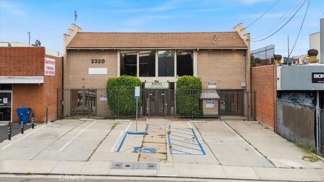 2320 Cotner, Los Angeles