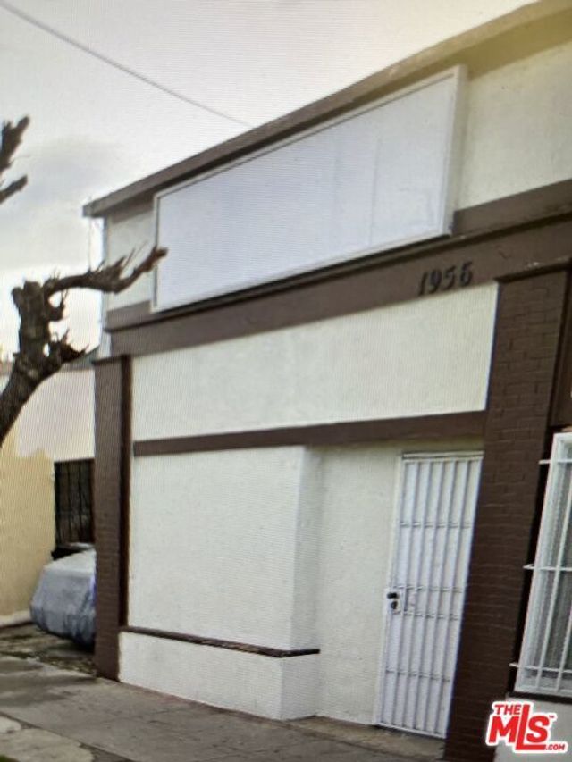 1956 W Jefferson Boulevard, Los Angeles