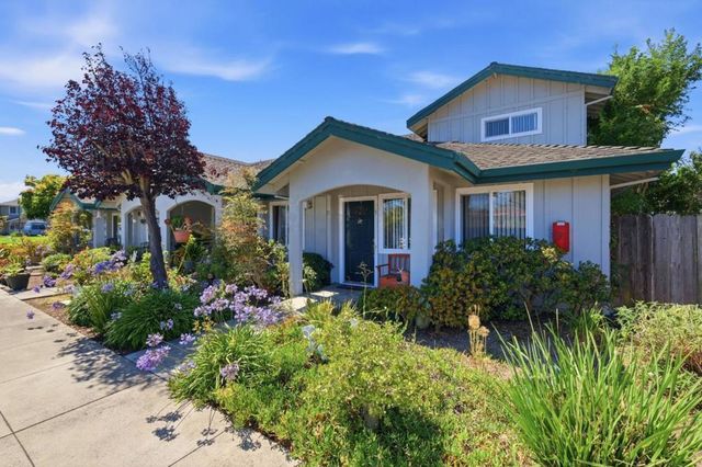 2220 Chanticleer Avenue, Santa Cruz