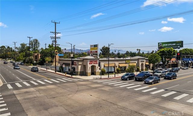 17851 Chatsworth, Granada Hills