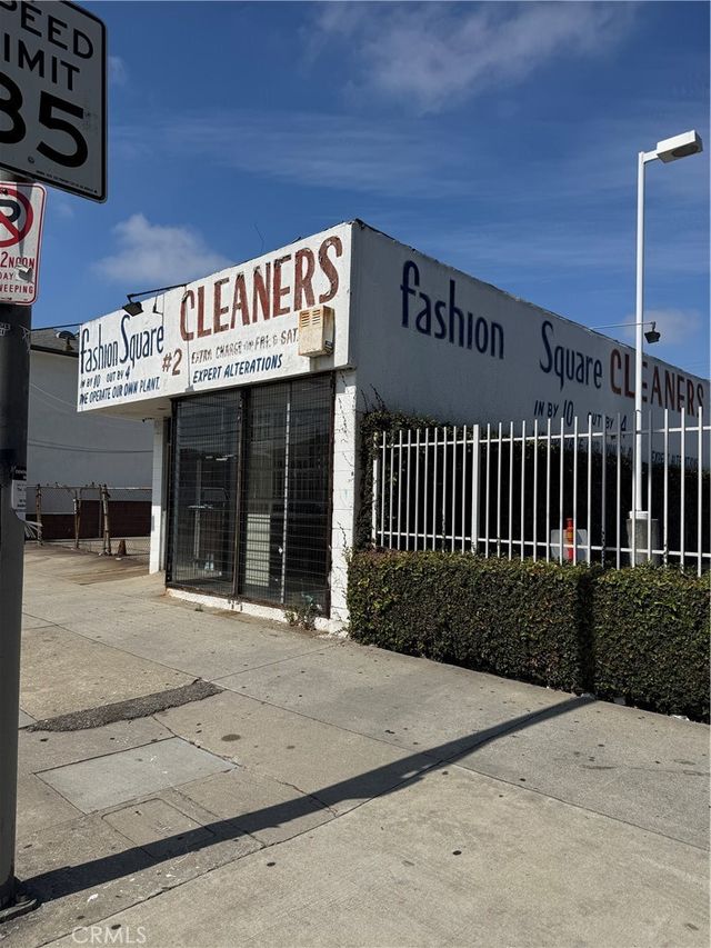 10015 S Western, Los Angeles