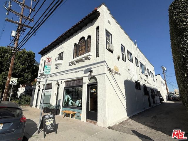 710 N Van Ness Avenue, Los Angeles