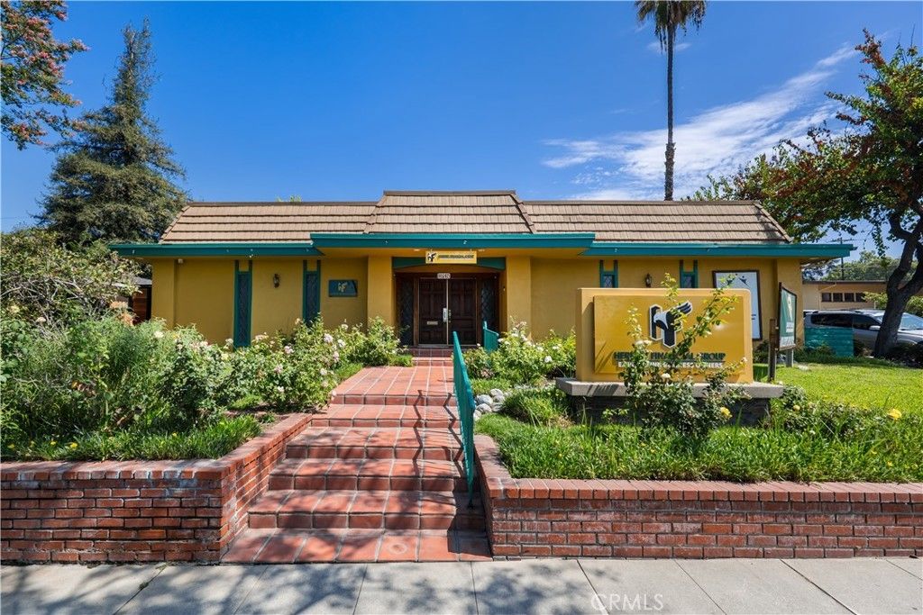 635 W Foothill, Monrovia