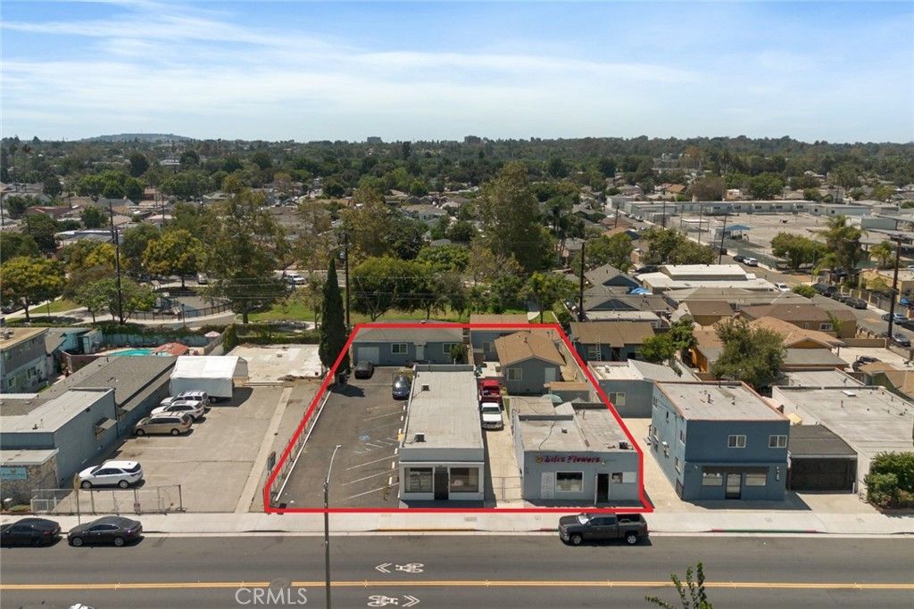 322 E Market Street, Long Beach