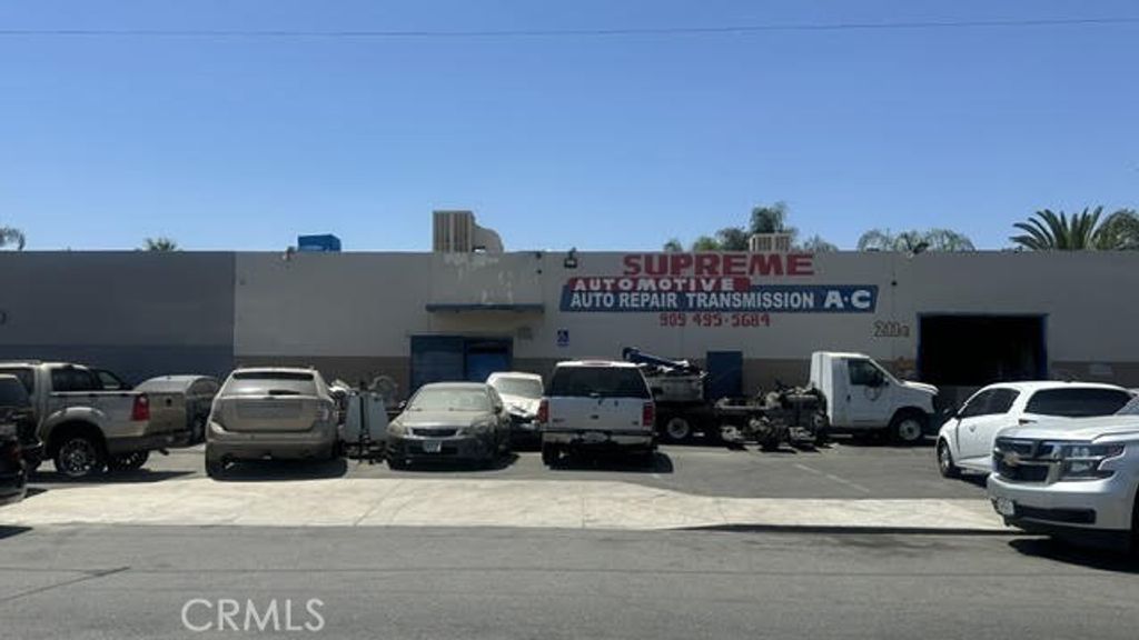 211 S Mount Vernon, San Bernardino
