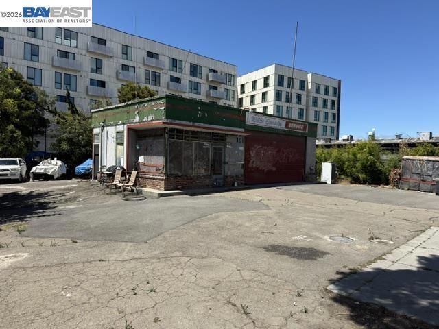 1211 7th St, Oakland