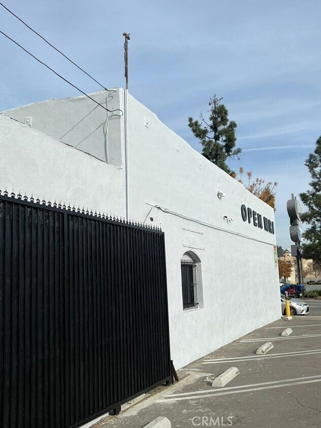 1125 N Vermont, Los Angeles