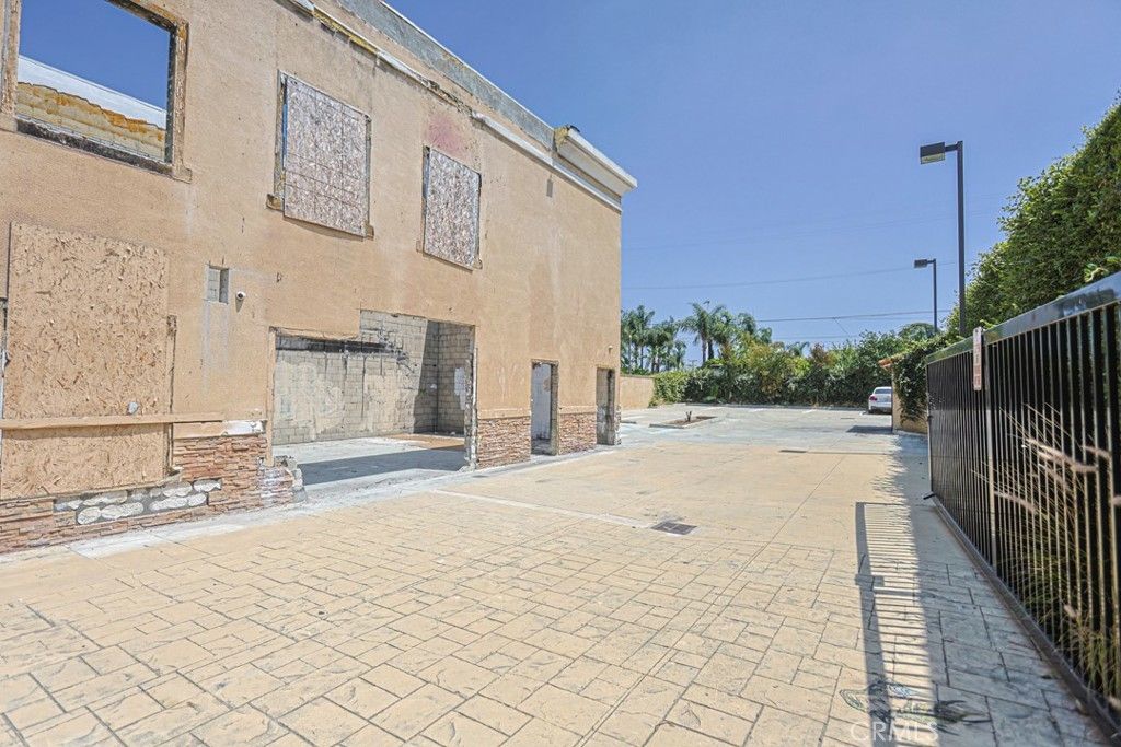 9358 Valley, Rosemead