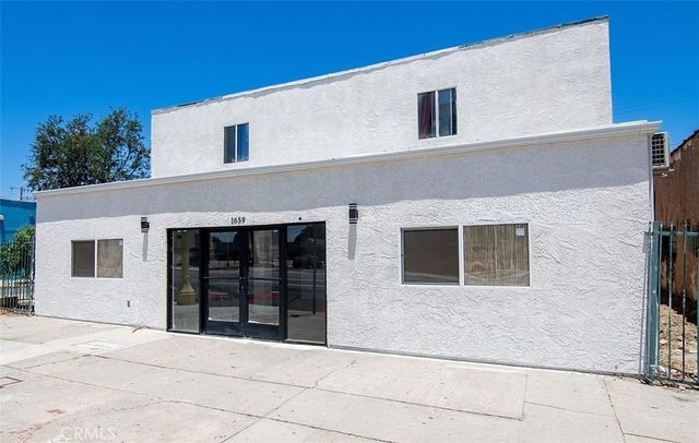 1659 W Florence Avenue, Los Angeles