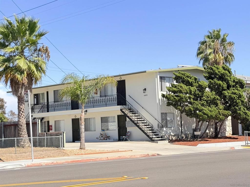 4495 Clairemont Drive, San Diego