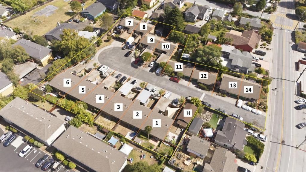 1584 Chanticleer Avenue, Santa Cruz