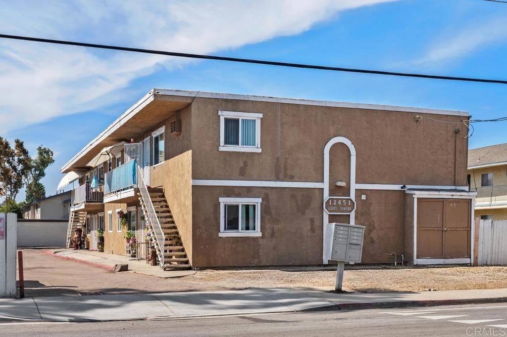 12651 Laurel Drive, Lakeside