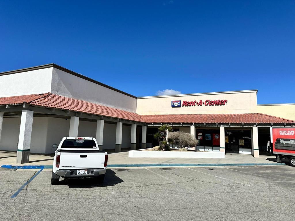 57220 29 Palms Highway, Yucca Valley
