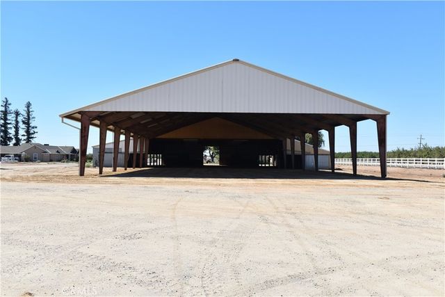 220 W Bellevue Rd, Merced