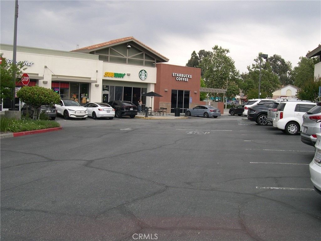 27984 Seco Canyon, Saugus