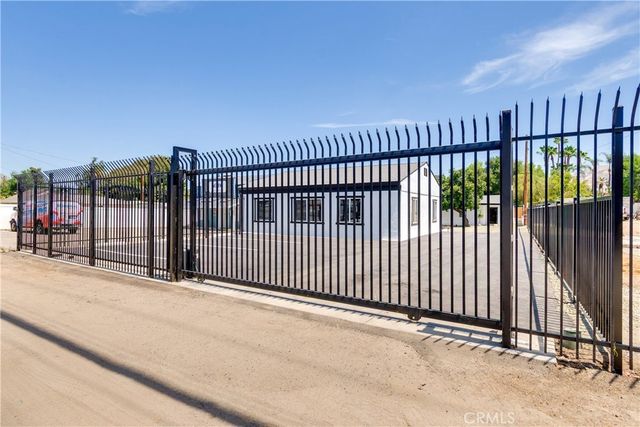 19620 Temescal Canyon, Corona