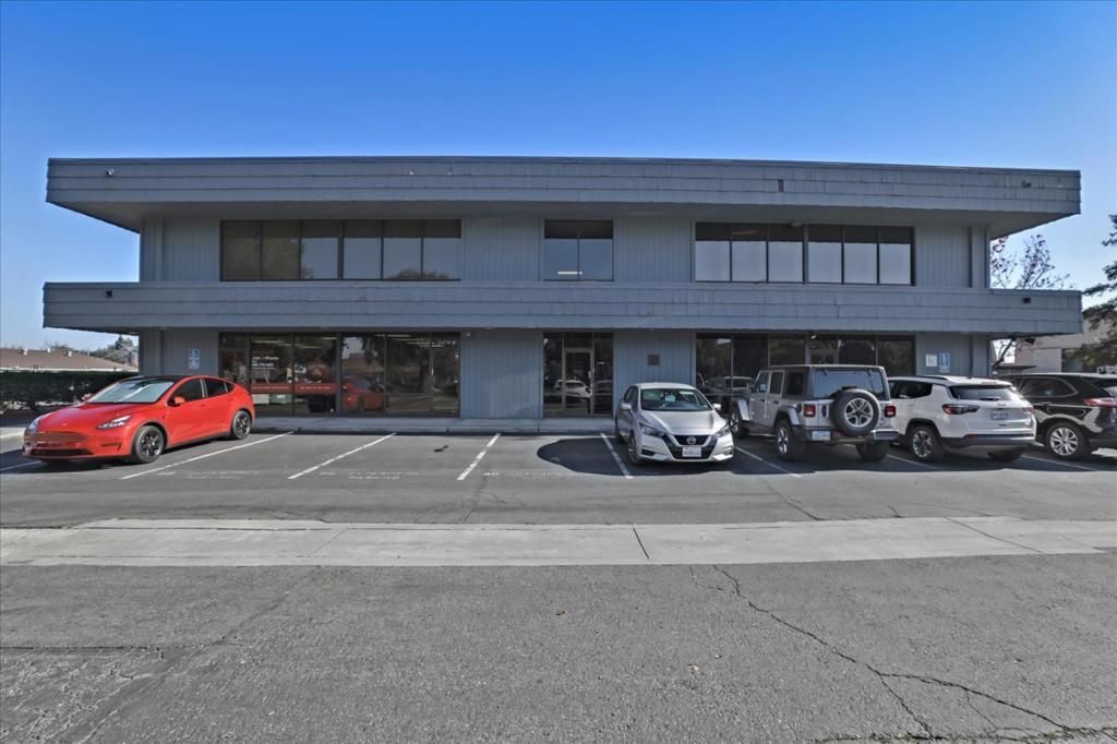 2470 S Winchester Boulevard, Campbell