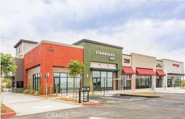 27559 Newport, Menifee