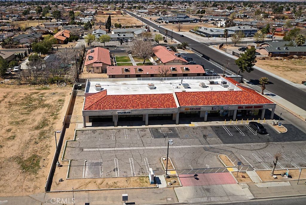 13534 Navajo Road, Apple Valley