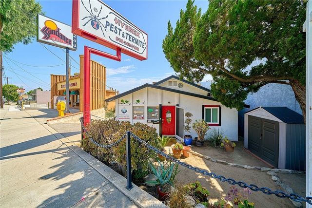 3252 Foothill Boulevard, Glendale