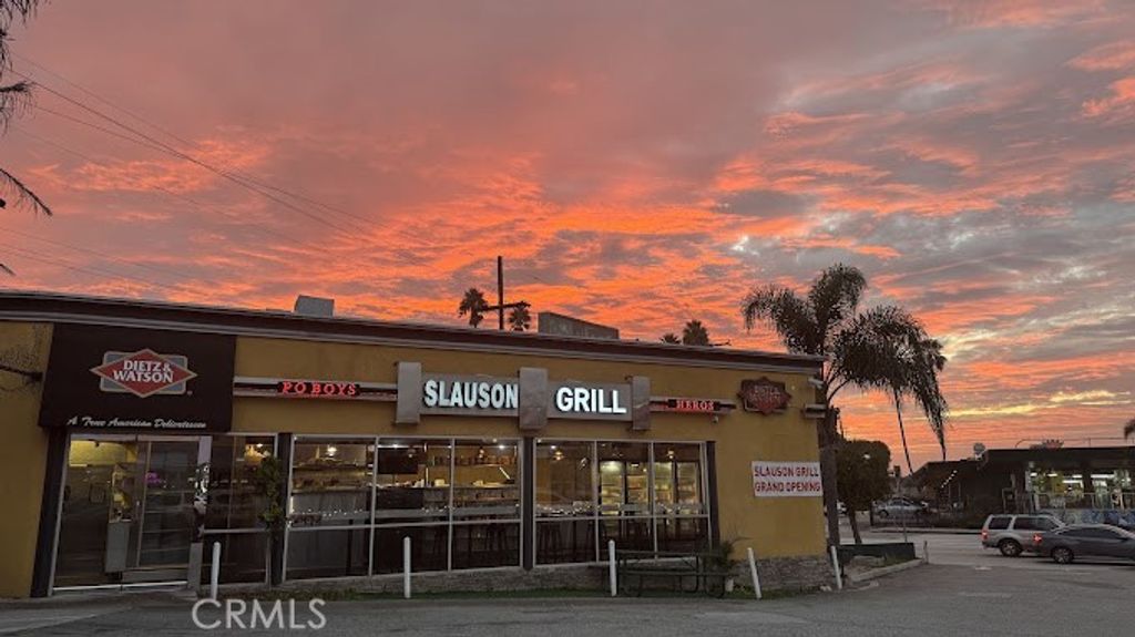 4454 W Slauson Avenue, Windsor Hills