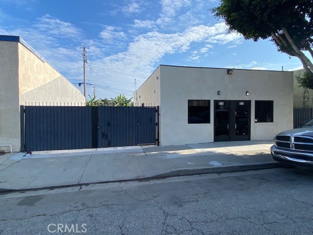 919 917 W Compton, Compton