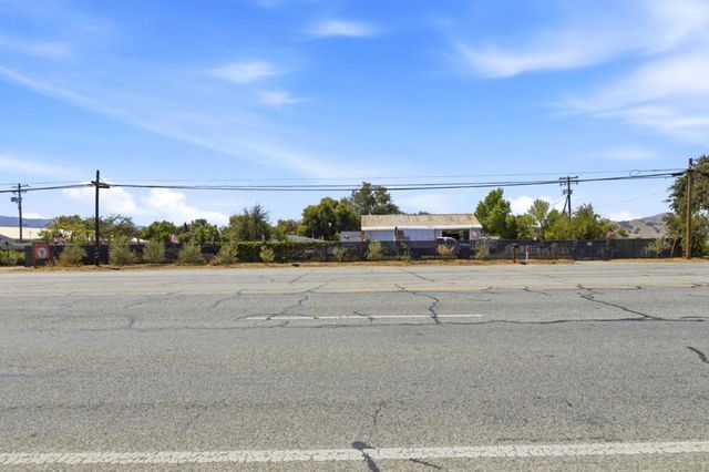 10095 Monterey Road, Gilroy
