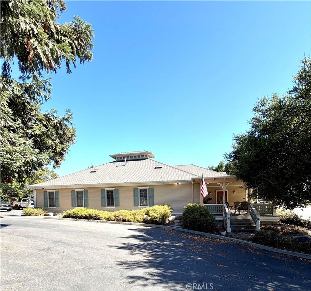 72 S Main, Templeton